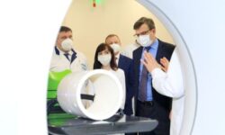 Центр лучевой терапии «ПЭТ-Технолоджи» в Омске отметил свое двухлетие