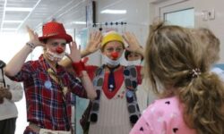 В России прошел межрегиональный благотворительный проект «Клоунский патруль — улыбайся с нами»