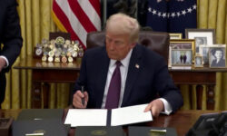 Президент США продолжает будоражить мировое информационное пространство