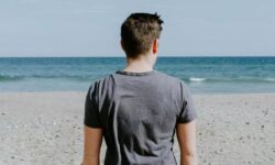 Как сделать плечи шире: лучшие упражнения для широких плеч (видео)