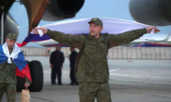 Из украинского плена вернулась еще одна группа российских бойцов