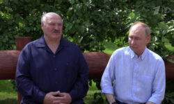 Владимир Путин и Александр Лукашенко на Валааме ответили на вопросы журналистов