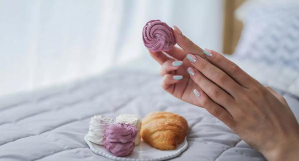 Зефир при похудении: как есть десерт без угрызений совести