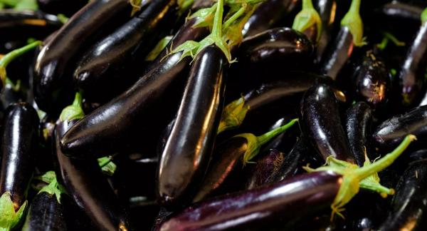 Баклажаны без лишнего масла: как готовить вкусно и полезно (рецепты) Баклажаны без лишнего масла: как готовить вкусно и полезно (рецепты)