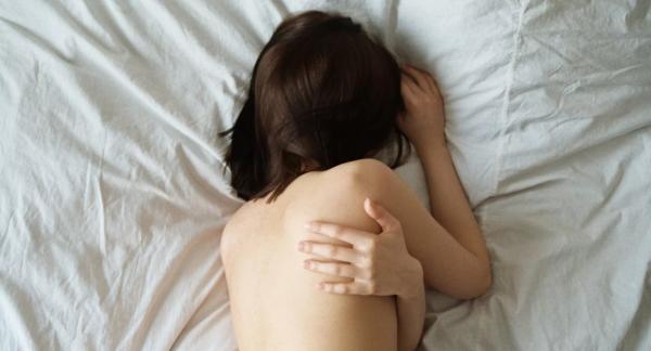 Сон в летнюю ночь: как выспаться в жару без кондиционера Сон в летнюю ночь: как выспаться в жару без кондиционера
